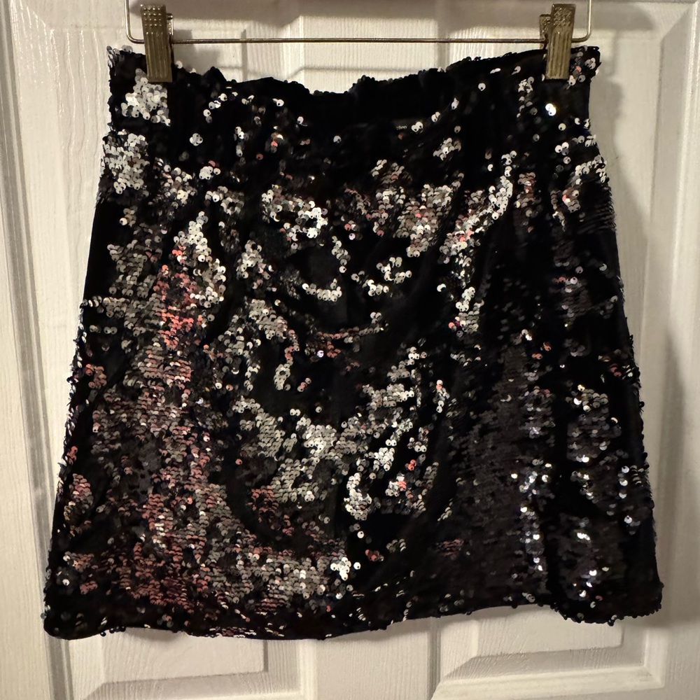 Zara Black and Silver Sequin Mini Skirt